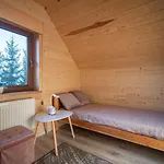 Nad Stawem Ii Limanowa